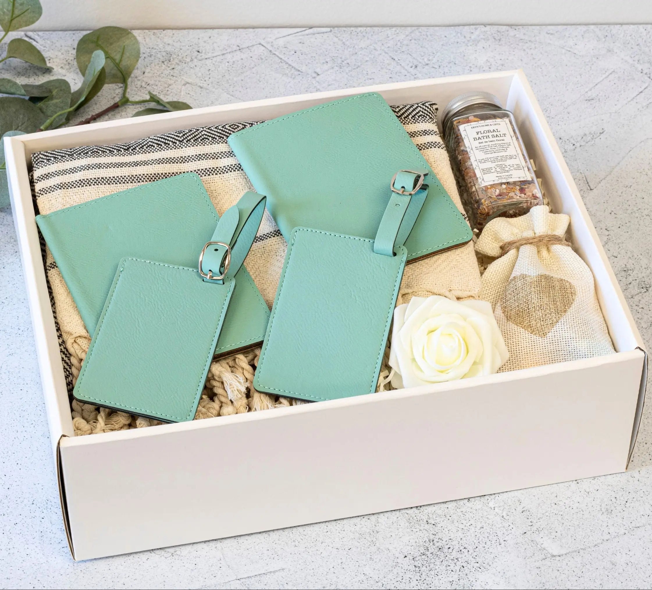 Adventure Awaits Gift Set